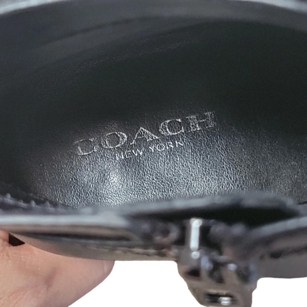 Coach size good